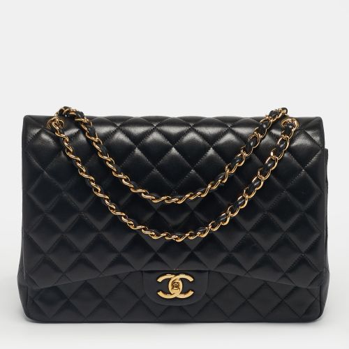 Quilted Leather Maxi Classic Double Flap Bag - Chanel - Modalova