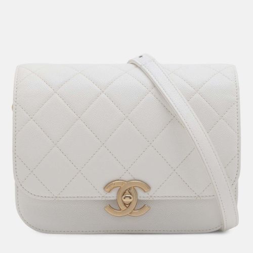 CC Quilted Caviar Flap Crossbody - Chanel - Modalova
