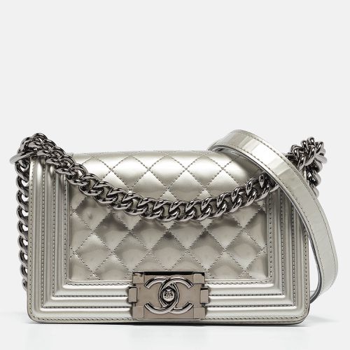 Quilted Patent Leather Small Boy Flap Bag - Chanel - Modalova