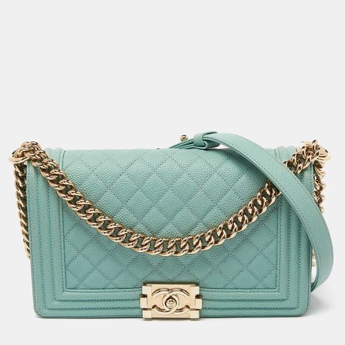 Quilted Caviar Leather Medium Boy Flap Bag - Chanel - Modalova