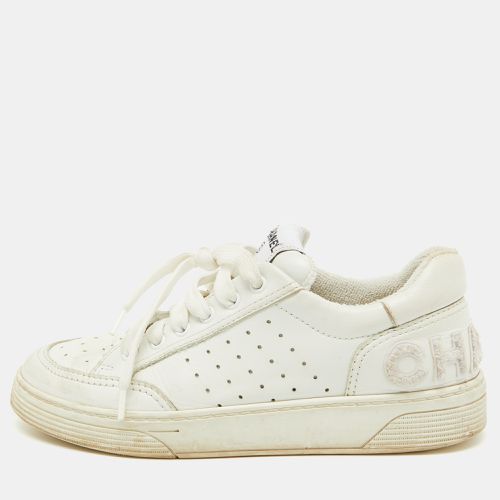 Perforated Leather CC Low Top Sneakers Size 38.5 - Chanel - Modalova