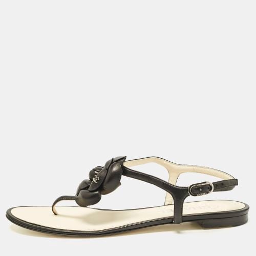 Leather CC Camelia Thong Flat Sandals Size 39 - Chanel - Modalova