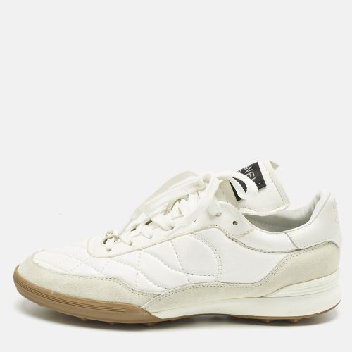 Grey Perforated Leather and Suede CC Low Top Sneakers Size 39 - Chanel - Modalova