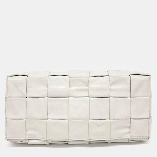 White Leather Cassette Belt Bag - Bottega Veneta - Modalova