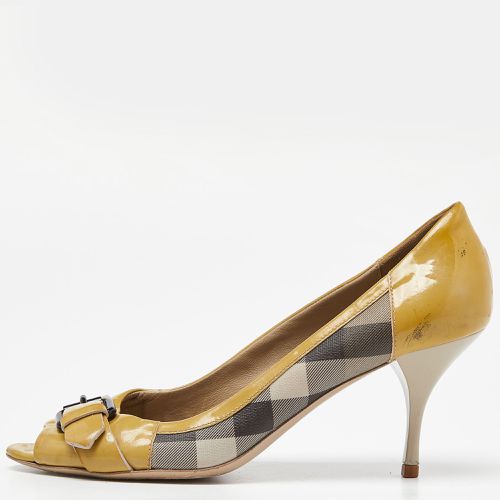 Yellow Smoked Check PVC and Patent Leather Embellished Open Toe Pumps Size 39 - Burberry - Modalova