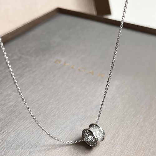 K Gold and Diamond B.zero1 Spring Pendant Necklace - Bvlgari - Modalova