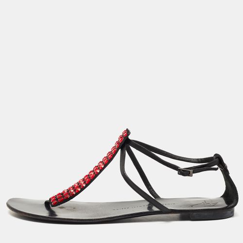 Suede and Leather Crystal Embellished T-Strap Flat Sandals Size 40 - Giuseppe Zanotti - Modalova