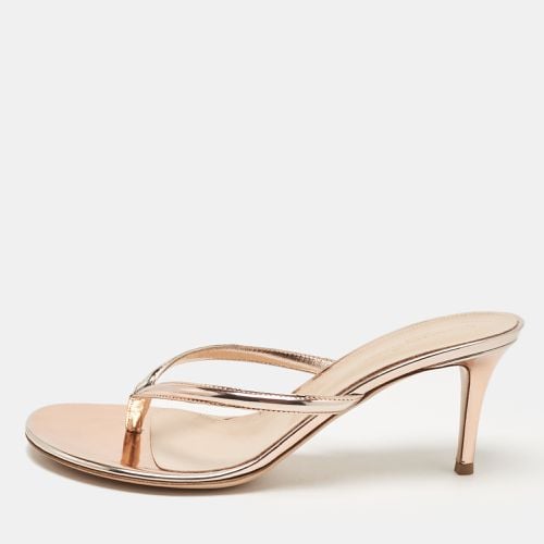 Rose Gold Leather Calypso Sandals Size 40 - Gianvito Rossi - Modalova