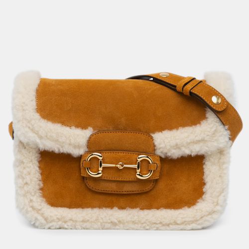 Leather and Suede Small Shearling Trimmed Suede Horsebit 1955 Crossbody Bag - Gucci - Modalova