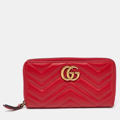 Matelasse Leather GG Marmont Zip Around Wallet - Gucci - Modalova