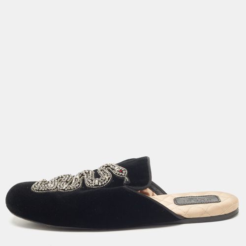 Velvet Crystal Embellished Snake Flat Mules Size 38 - Gucci - Modalova