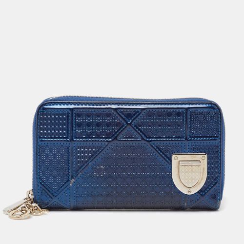 Micro Cannage Patent Leather ama Zip Around Wallet - Dior - Modalova