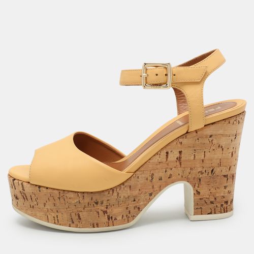 Leather Cork Wedge Ankle Strap Sandals Size 36 - Fendi - Modalova