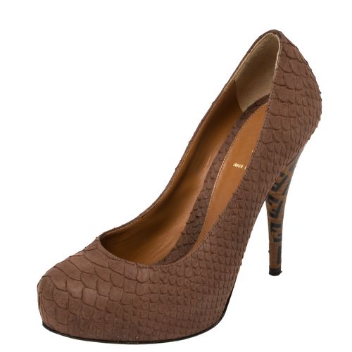 Python Embossed Leather Superstar Platform Pumps Size 38.5 - Fendi - Modalova