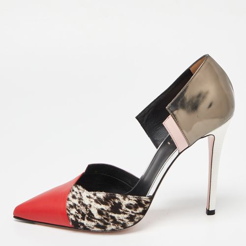 Calfhair, Leather and Patent Trim Pointed Toe Pumps Size 39 - Fendi - Modalova