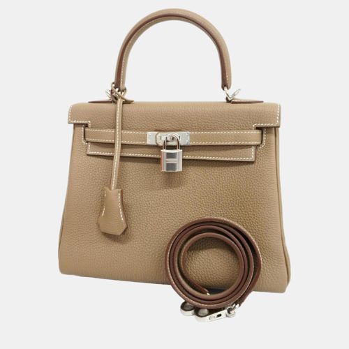 Etoupe Togo Kelly 25 B Engraved Ladies Handbag - Hermes - Modalova