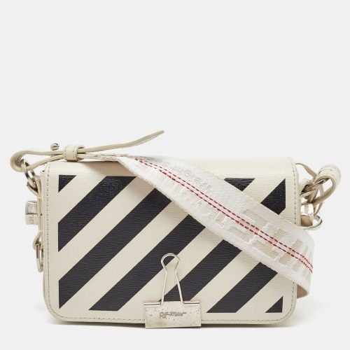 Off- /Black Diagonal Print Leather Mini Binder Clip Crossbody Bag - Off-White - Modalova