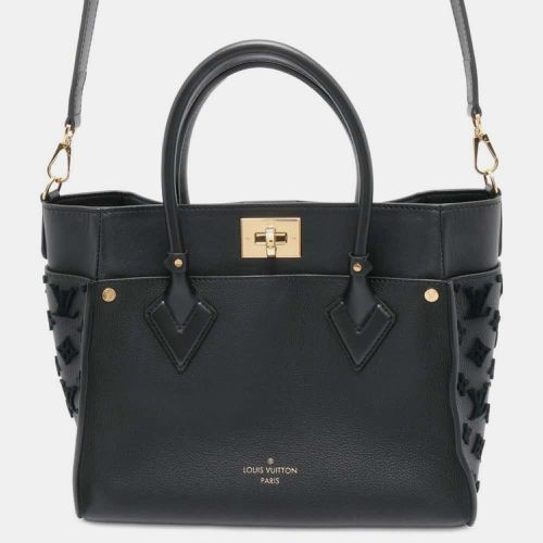 Monogram Tufted Calf Leather On My Side MM Handbag - Louis Vuitton - Modalova