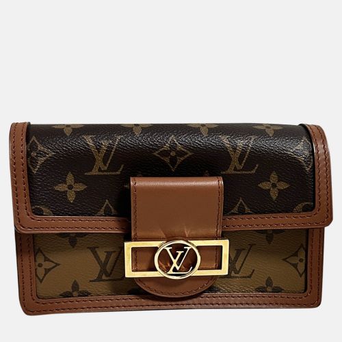 Monogram Canvas Daphne Mini Wallet on Chain - Louis Vuitton - Modalova