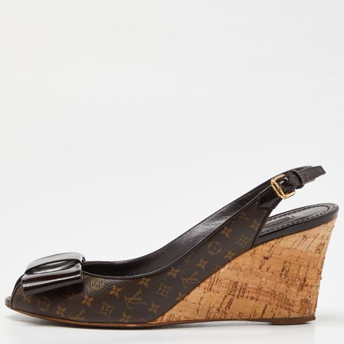 Patent and Canvas Rivoli Slingback Wedge Pumps Size 38.5 - Louis Vuitton - Modalova