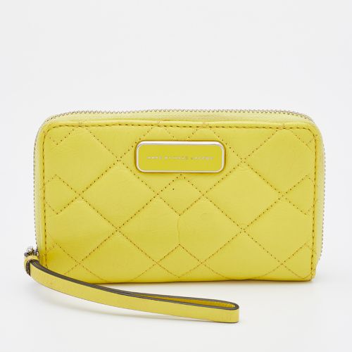 Quilted Leather Zip Around Wallet - Marc by Marc Jacobs - Modalova