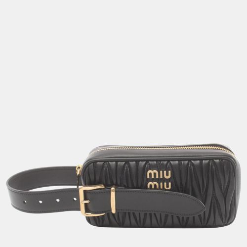 Leather MATELASSE Second Clutch Bag - Miu Miu - Modalova