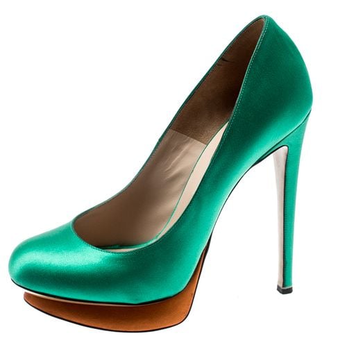 Satin Platform Pumps Size 36.5 - Nicholas Kirkwood - Modalova