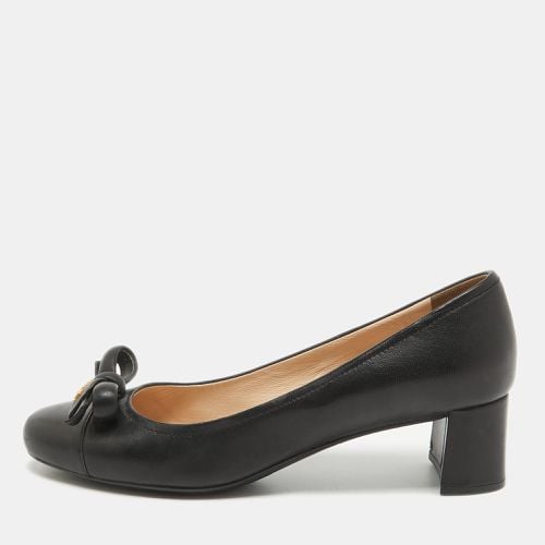 Sports Leather Bow Block Heel Round Toe Pumps Size 36.5 - Prada - Modalova