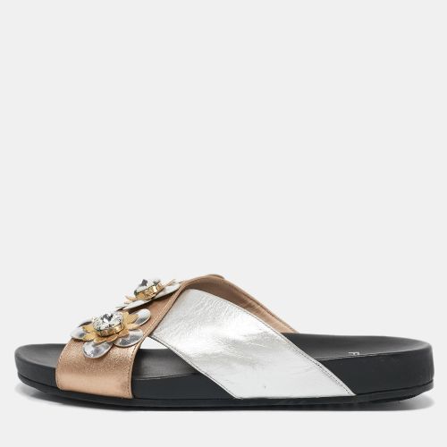 Gold Leather Flowerland Slide Flat Sandals Size 37 - Fendi - Modalova