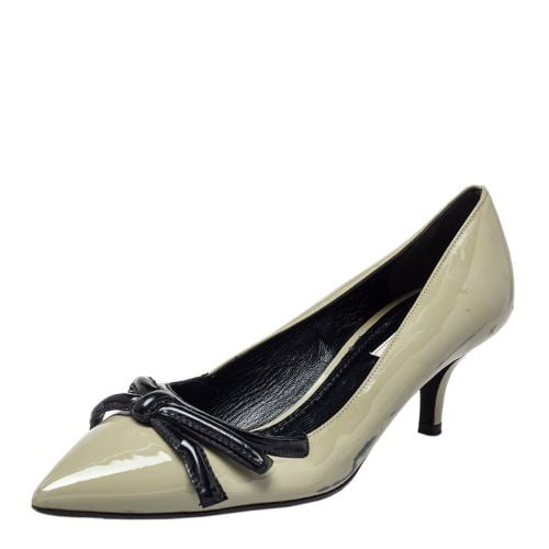 Olive Patent Leather Pointed Toe Pumps Size 38 - Prada - Modalova