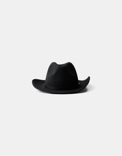 Sombrero Cowboy Detalle Efecto Piel Mujer - Bershka - Modalova