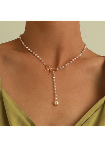 Bowknot Design Gold Pearl Detail Necklace - unsigned - Modalova