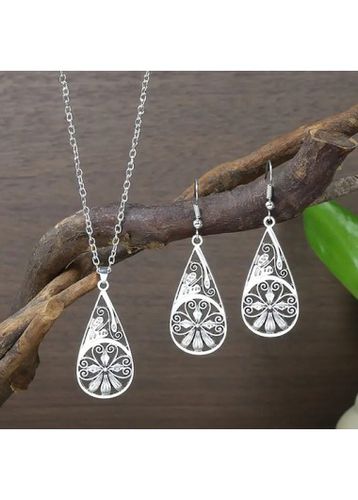 Silvery White Alloy Hollow Earrings and Necklace - unsigned - Modalova