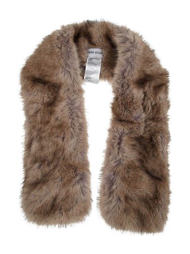Stand Studio Lone Faux Fur Scarf - Stand Studio - Modalova