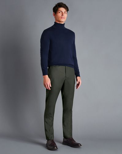 Men's Italian Flannel Trousers - Olive , 32/32 by - Charles Tyrwhitt - Modalova