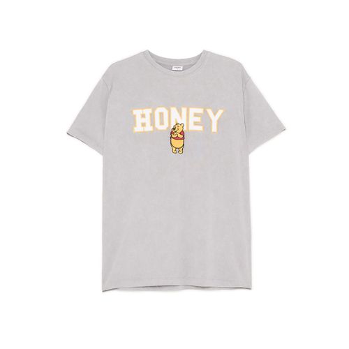 Camiseta con bordado Winnie the Pooh - Cropp - Modalova