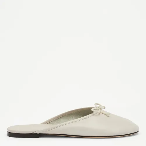 Women's Off White Leather Flat Berrier Mules - Size 6 - Russell & Bromley - Modalova