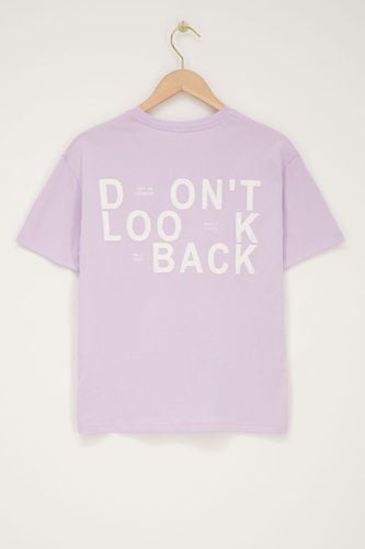 Fliederfarbenes T-shirt"Don't look back"| - My jewellery - Modalova