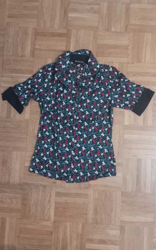 Rumble59 Bluse Skull and Roses #S - Rockabilly Rules (DACH) - Modalova