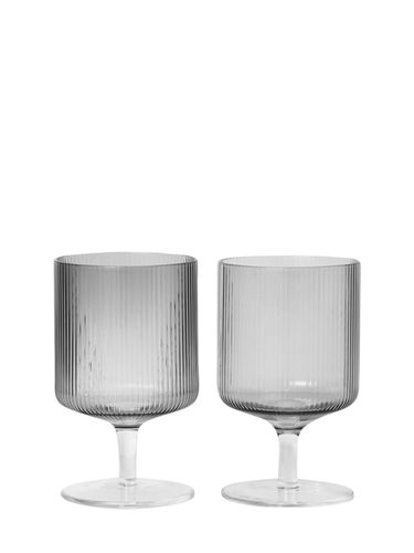 Set Di 2 Bicchieri Da Vino Ripple Soffiati A Mano - FERM LIVING - Modalova