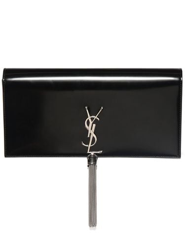 Kate Brushed Leather Clutch W/ Tassel - SAINT LAURENT - Modalova