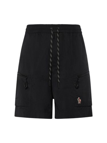 Shorts De Nylon - MONCLER GRENOBLE - Modalova