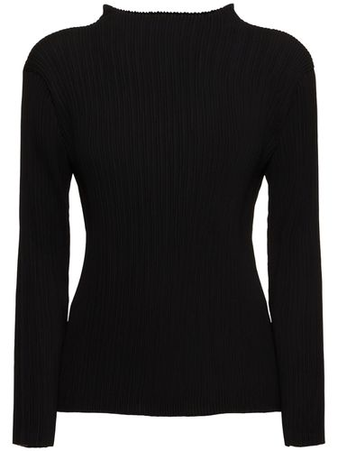 Hatching Pleated Long Sleeve Top - ISSEY MIYAKE - Modalova