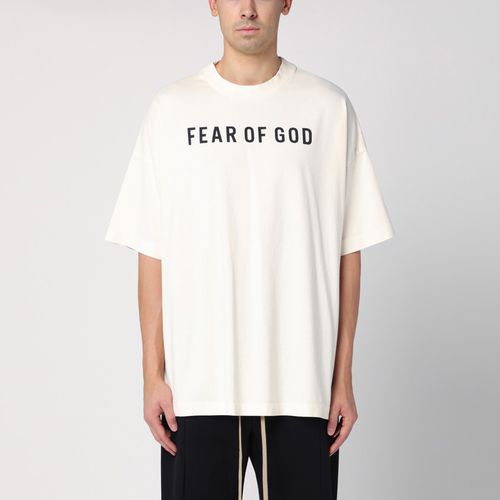 Cremefarbenes T-Shirt mit Logo - Fear of God - Modalova