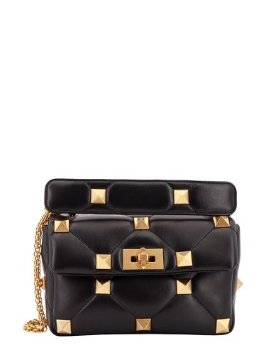 Roman Stud Shoulder Bag - Valentino Garavani - Modalova