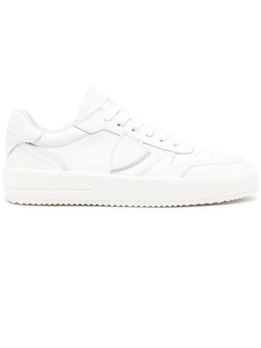 Nice Low-top Sneakers In Leather - Philippe Model - Modalova