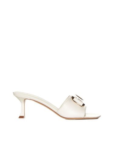 Ferragamo Cream Leather Sandals - Ferragamo - Modalova