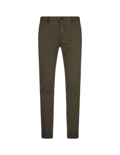 Moss Slim Fit Chino Trousers - Incotex - Modalova