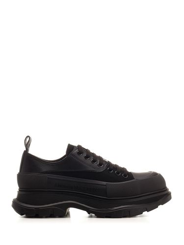 Tread Slick Lace-ups - Alexander McQueen - Modalova