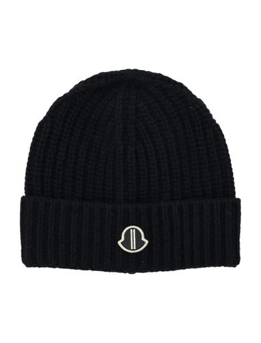 Moncler + Rick Owens Ribbed Beanie - Moncler + Rick Owens - Modalova